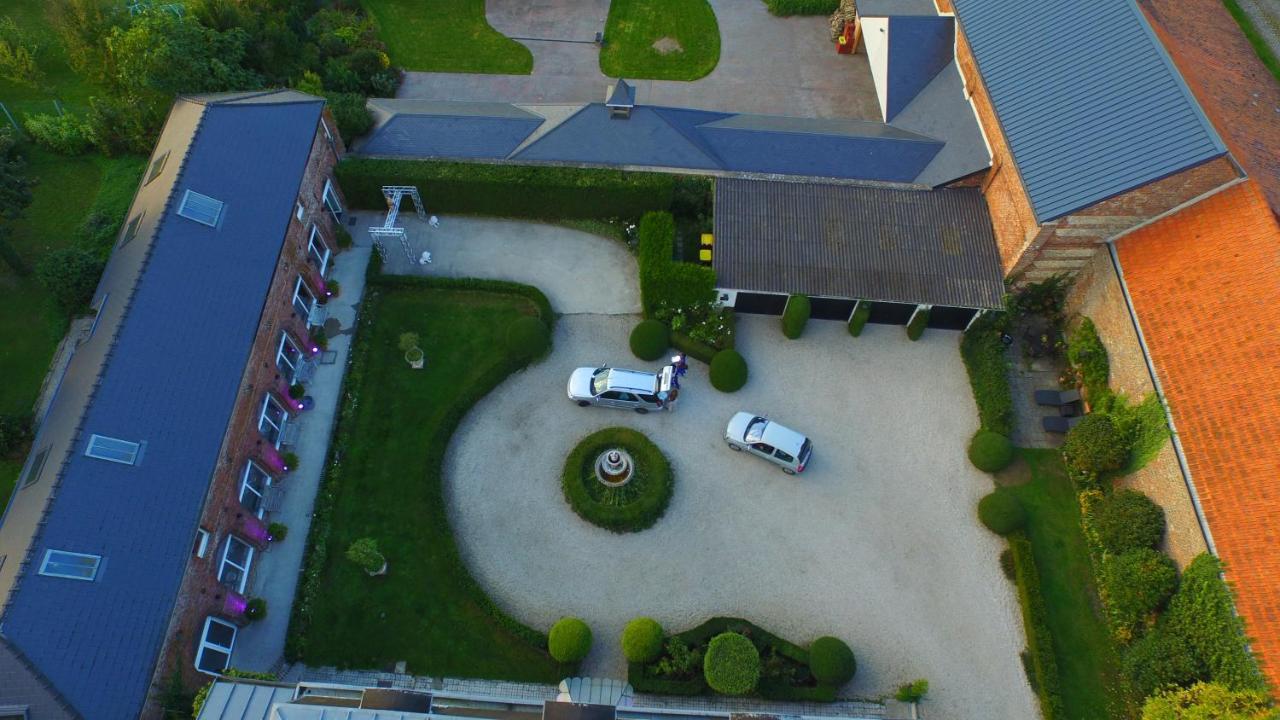 Manoir Le Louis XXI Hotell Masnieres Exteriör bild